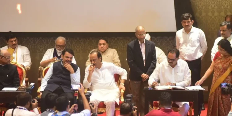 Cabinet Expansion: राष्ट्रवादीचा शपथविधी झाला तरी खातेवाटप का रखडलं?