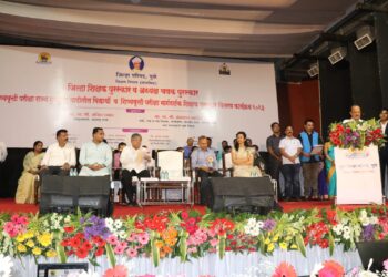 शिक्षक आणि पालकांनी चारित्र्यसंपन्न पिढी घडविण्यासाठी योगदान द्यावे – उपमुख्यमंत्री अजित पवार