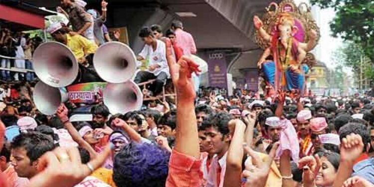 GANESH UTSAV 2023 : गणेशोत्सवात ध्वनिक्षेपक वापरासाठी 6 दिवस परवानगी