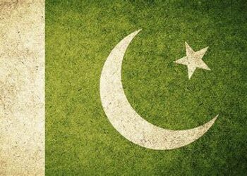 पाकिस्तानमधील परिस्थिती बिघडली, अर्थव्यवस्थेवर मोठे संकट; जागतिक बँकेने दिला ‘हा’ इशारा