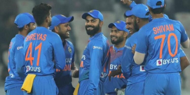 Asian Games 2023 : बांगलादेशचा पराभव करत भारतीय क्रिकेट टीमचा आशियायी स्पर्धेच्या फायनलमध्ये प्रवेश