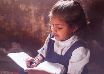 मुलींच्या सक्षमीकरणासाठी ‘लेक लाडकी योजना’; राज्यातील अडीच लाख मुलींना मिळणार 1 लाख रुपये