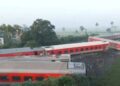 Train Accident : बिहारच्या बक्सरमध्ये मोठा रेल्वे अपघात; नॉर्थ ईस्ट एक्सप्रेस घसरल्याने 4 जणांचा मृत्यू, 80 जण जखमी