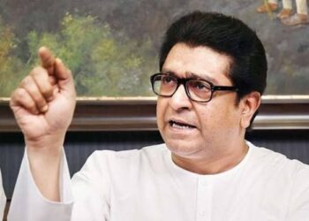 RAJ THACKREY : “टोलनाक्यांवर सरकारचे कॅमेरे लावले जातीलच,पण मनसेही कॅमेरे लावून वॉच ठेवेल…!” आजच्या बैठकीत नेमकं काय घडलें, वाचा सविस्तर