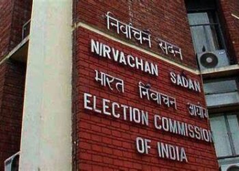 Lok Sabha Elections 2024 : लोकसभा 2024 निवडणुकांच्या पार्श्वभूमीवर निवडणूक आयोगाने घेतला आढावा