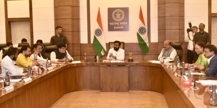 जनरल मोटर्सला वाढीव भरपाईबाबत निर्देश; ह्युंदाईकडे रोजगार संधीबाबत पाठपुरावा करणार – मुख्यमंत्री एकनाथ शिंदे