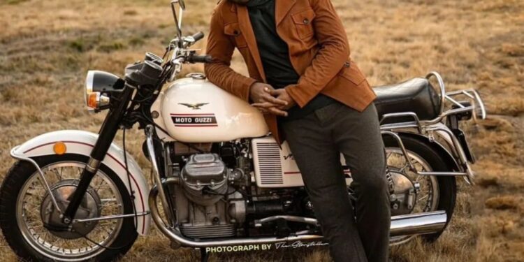 Southern Film Industry : प्रभास लवकरच लग्न करणार ? कुटुंबीयांनी सांगितले आमंत्रण लवकरच… !