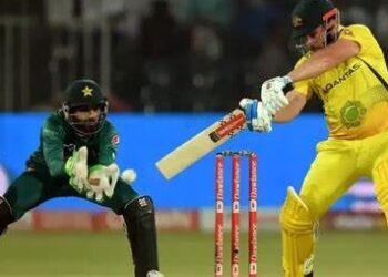 ICC World Cup 2023 : डेव्हिड वॉर्नरनंतर मिचेल मार्शचे अर्धशतक, पाकिस्तानचा संघ बॅकफूटवर