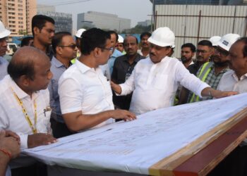 उपमुख्यमंत्री अजित पवार यांच्या कामाचा धडाका; विकास कामांची पाहणी करून पुणे शहराच्या वैभवात भर घालणारे काम करा !