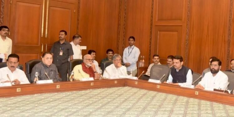 मराठा आरक्षणविषयक सर्वपक्षीय बैठकीत एकमुखी ठराव; राज्यात शांतता, कायदा सुव्यवस्था राखण्याचे आवाहन