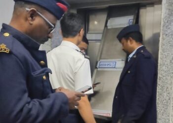 PUNE : ससून रुग्णालयात लिफ्टमध्ये अडकलेल्या सहा जणांची अग्निशमन दलाकडून सुखरुप सुटका