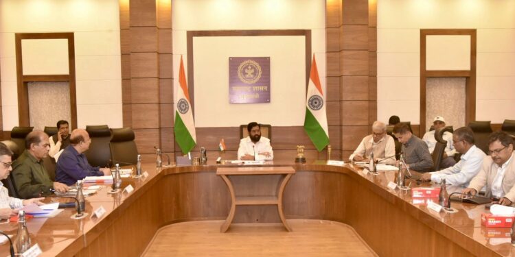 मराठवाड्याप्रमाणे कुणबी नोंदी शोधण्यासाठी आता राज्यभर मोहिम; मिशनमोडवर काम करण्याचे मुख्यमंत्र्यांचे जिल्हाधिकाऱ्यांना निर्देश