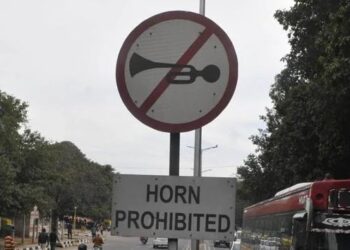 पुणे पोलिसांचा स्तुत्य उपक्रम; पुणे, पिंपरी-चिंवडमध्ये आता दर सोमवारी “No Horn Day” !