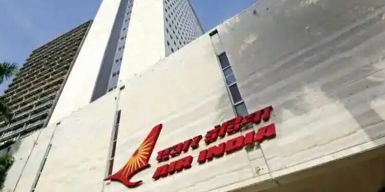 नरिमन पॉइंट येथील एअर इंडियाची इमारत लवकर ताब्यात घेणार; एअर इंडियाचे बुडीत उत्पन्न व दंड माफ