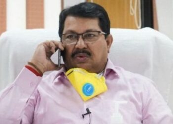 मोठी बातमी : विजय वडेट्टीवारांना धमकीचा फोन; ‘त्या’ वक्तव्यामुळे वडेट्टीवारांवर नवीन संकट ? मुख्यमंत्र्यांकडे सुरक्षा वाढवण्याची मागणी