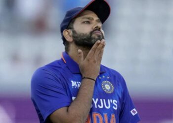 India vs New Zealand semi-final Updates : भारताने टॉस जिंकून बॅटिंग निवडली; रोहित शर्मा 47 धावांवर पॅव्हेलियनमध्ये