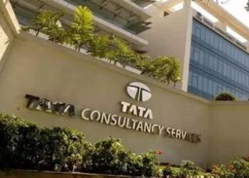 TCS च्या 2000 हून अधिक कर्मचाऱ्यांना बदलीच्या नोटिस; 15 दिवसात रुजू व्हा अन्यथा… कर्मचाऱ्यांमध्ये नाराजी