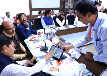 CM Eknath Shinde : राज्यातील शिक्षण संस्था समूह विद्यापीठे स्थापन करू शकतात; मार्गदर्शक तत्त्वांना मान्यता