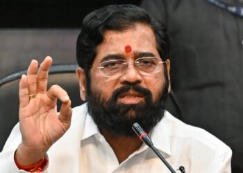 CM EKNATH SHINDE : सामान्यांना निःशुल्क आरोग्य सेवेसाठी मुंबई महानगरपालिकेच्‍या रुग्‍णालयांत ‘Zero Prescription Policy’ राबवा – मुख्यमंत्री एकनाथ शिंदे