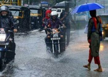 RAIN UPDATE : पुढील 48 तासांत जोरदार पावसाची शक्यता ! मुंबई, पालघर, ठाणेसह ‘या’ जिल्ह्यांना यलो अलर्ट !
