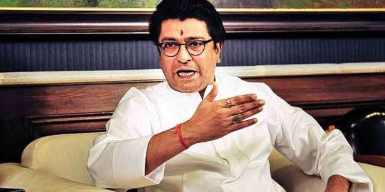 MNS Warns Phoenix Mall Administration : कुर्ल्यातील फिनिक्स मॉलला मनसेची धमकी; दहा दिवसात मराठी पाट्या लावा अन्यथा खळखट्याक !