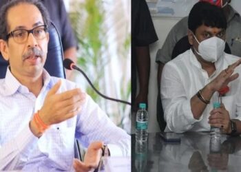 MAHARASHTRA POLITICS : “धनंजय मुंडे यांनी कुठल्यातरी एका घरात बसावं आणि सांगावं मदत कशी करणार?” मुंडेंच्या ‘त्या’ टीकेला उद्धव ठाकरेंचा टोला