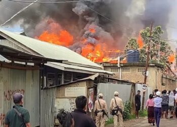 Manipur Violence : मणिपूर अजूनही धगधगतेय; दोन गटात अंधाधुंद गोळीबार, 13 नागरिकांचा मृत्यू