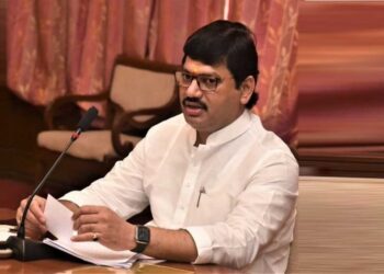 Agriculture : राज्यातील 52 लाख शेतकऱ्यांसाठी 1 हजार 690 कोटी रुपयांचे पीकविम्याचे वितरण; कृषी मंत्री धनंजय मुंडे यांची माहिती