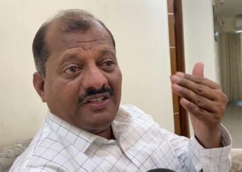 शरण से मरण टल सकता है! मानहानी टाळून प्रतिमा राखा, उद्धव ठाकरे समोर शरणागती पत्करा; खासदार संजय जाधव यांचा मुख्यमंत्री एकनाथ शिंदेंना सल्ला