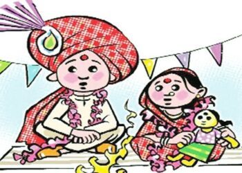 यात चूक कोणाची ? अहमदनगरमध्ये सातवीत शिकणाऱ्या मुलीने दिला मुलाला जन्म, नेमकं प्रकरण वाचा तर खरं !