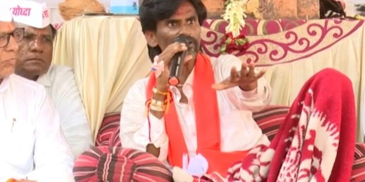 Maratha Reservation : ” किती दिवस आम्हाला आरक्षणासाठी झुलवत ठेवणार ? आजच्या सभेत सर्व काही सांगणार…! ” नेमकं काय म्हणाले जरांगे पाटील, वाचा सविस्तर