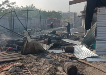 Gas Cylinder Blasts : जळालेल्या गॅस सिलेंडरचा खचं ! विमाननगर मध्ये 100 पैकी 10 सिलेंडरचे स्फोट