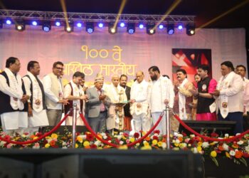 100th Theatre Festival : पिंपरी चिंचवडमध्ये मुख्यमंत्री एकनाथ शिंदे यांच्या हस्ते 100 व्या अखिल भारतीय मराठी नाट्य संमेलनाचे उद्घाटन संपन्न