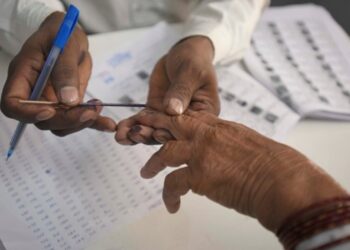 Election Commission : राज्यसभेच्या महाराष्ट्रातील 6 जागांसाठी येत्या 27 फेब्रुवारीला रणधुमाळी ; ‘या’ प्रमुख नेत्यांचे भविष्य ठरणार