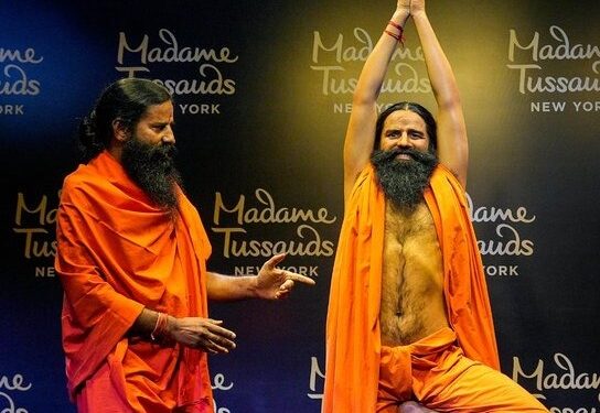 Madame Tussauds Museum : योगाच्या खास पोजमध्ये योगगुरु स्वामी रामदेव बाबांचा मेणाचा पुतळा मॅडम तुसाद म्युझियममध्ये उभारणार