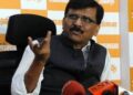 SANJAY RAUT : ” अशोक चव्हाण काँग्रेसवर दावा सांगून हात चिन्ह मिळवणार का ?” चव्हाण यांच्या राजीनाम्यानंतर संजय राऊतांची खरमरीत टीका