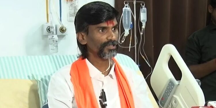 BIG NEWS : मनोज जरांगे पाटील यांचे उपोषण मागे, आंदोलनाची पुढची दिशा लवकरच करणार जाहीर