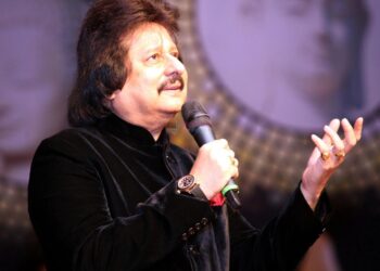 Pankaj Udhas Passes Away : प्रसिद्ध गझल गायक पंकज उधास यांचे निधन; वयाच्या 72 व्या वर्षी घेतला अखेरचा श्वास