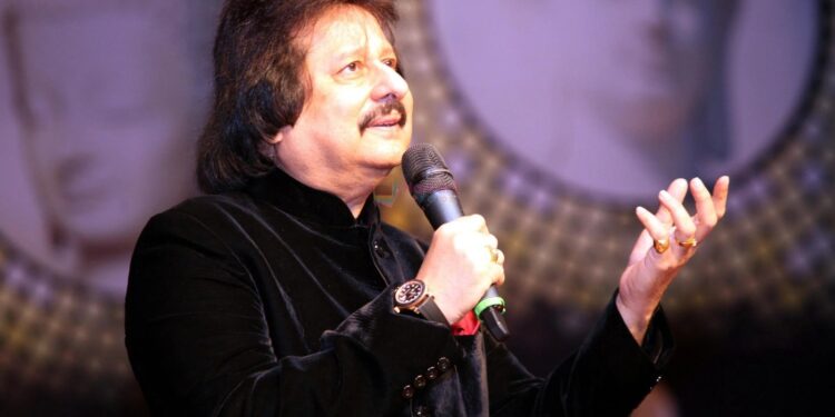 Pankaj Udhas Passes Away : प्रसिद्ध गझल गायक पंकज उधास यांचे निधन; वयाच्या 72 व्या वर्षी घेतला अखेरचा श्वास