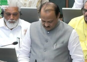 Budget Session : अर्थमंत्री अजित पवार यांनी केले अर्थसंकल्पाचे वाचन; शेतकऱ्यांसाठी भरभरून तरतूद, वाचा महत्त्वाचे मुद्दे