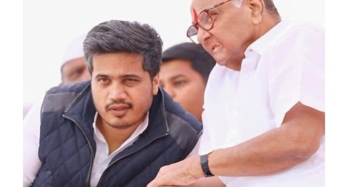 अरे बापरे ! 22 आमदार शरद पवारांकडे घर वापसी करणार ? नेमकं काय म्हणाले रोहित पवार, वाचा सविस्तर
