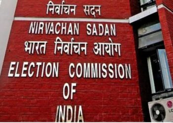 मोठी बातमी : लोकसभा निवडणुकीपूर्वी निवडणूक आयोगाचे मोठे आदेश; बृहन्मुंबई महापालिका आयुक्त इक्बाल सिंह चहल यांच्यासह ‘या’ अधिकाऱ्यांच्या बदलीचे आदेश