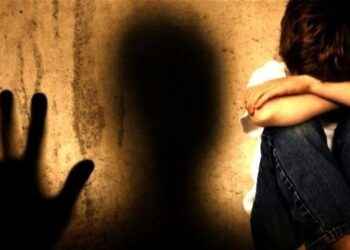 घृणास्पद ! तुझ्या बापाला कंप्लेंट करायला लावतो का ? असे म्हणून मुख्याध्यापिकेने केला आठ वर्षीय मुलाचा लैंगिक छळ, POSCO अंतर्गत गुन्हा दाखल