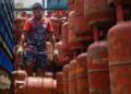 Reduction In LPG Prices : नव्या आर्थिक वर्षाच्या पहिल्या दिवशी चांगली बातमी; LPG च्या दरात घट