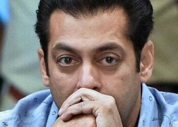 Salman Khan : ‘या’ कारणाने सलमान खानच्या घराबाहेर हवेत गोळीबार; लॉरेन्स बिश्नोईच्या गॅंगमधील शुटर कालूने केला गोळीबार; नेमकी घटना काय ? वाचा सविस्तर
