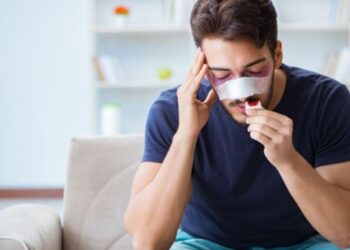 Summer Special Tips : उन्हाळ्यात नाकातून येणारं रक्त त्वरित थांबवण्यासाठी करा हे सोपे घरगुती उपाय