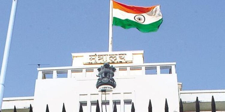 Big News : शालेय शिक्षण विभागाच्या मंत्रालयातील बँकेत तब्बल 47 लाख 60 हजाराची चोरी; आरोपींनी अशी लढवली शक्कल