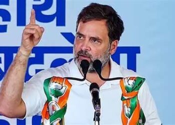 Rahul Gandhi : वर्षाला बँक खात्यात 1 लाख रुपये आणि दर महिन्याला 8,500 रुपये; अमरावतीत राहुल गांधींची मोठी घोषणा; नेमकं काय म्हणाले? वाचा सविस्तर