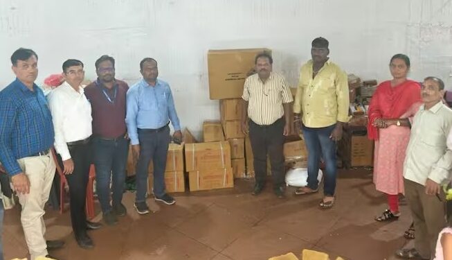 सप्तशृंगी गडावर भेसळयुक्त पेढा विकणाऱ्या विक्रेत्यांवर अन्न औषध प्रशासन विभागाची मोठी कारवाई; 2000 किलो बनावट मावा जप्त