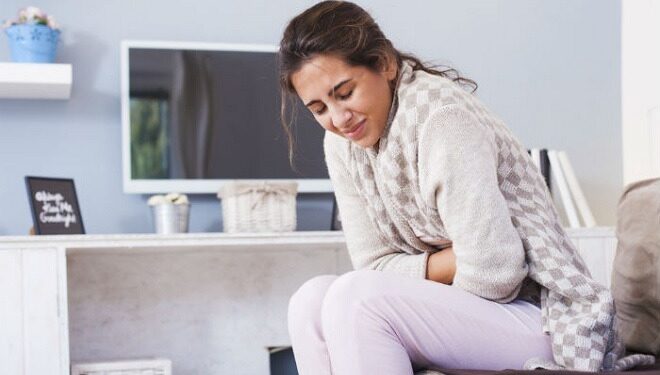 Menstrual Cramps : त्या दिवसांमध्ये पोटातील वेदना थांबवण्यासाठी औषधांपेक्षा घ्या हे 6 प्रकारचे चहा !